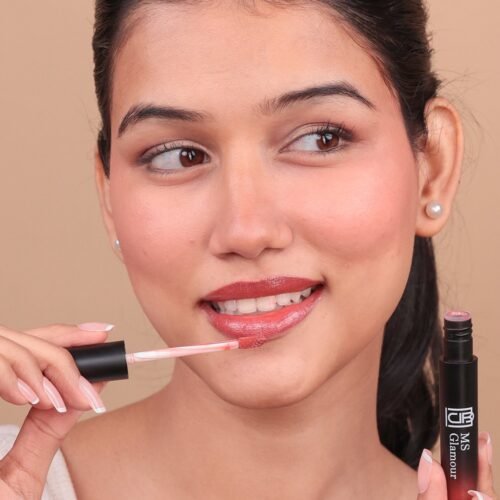 Millennials-Edition-Silky-Matte-Lipstick-Shade_Amrita-1.jpg Lip Gloss with High Shine Glossy Finish for Fuller and Plump - Amrita