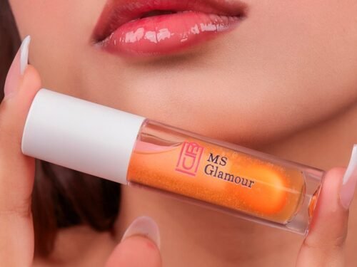 Nourishing Glossy Lip Oil -Shade Universal Nude